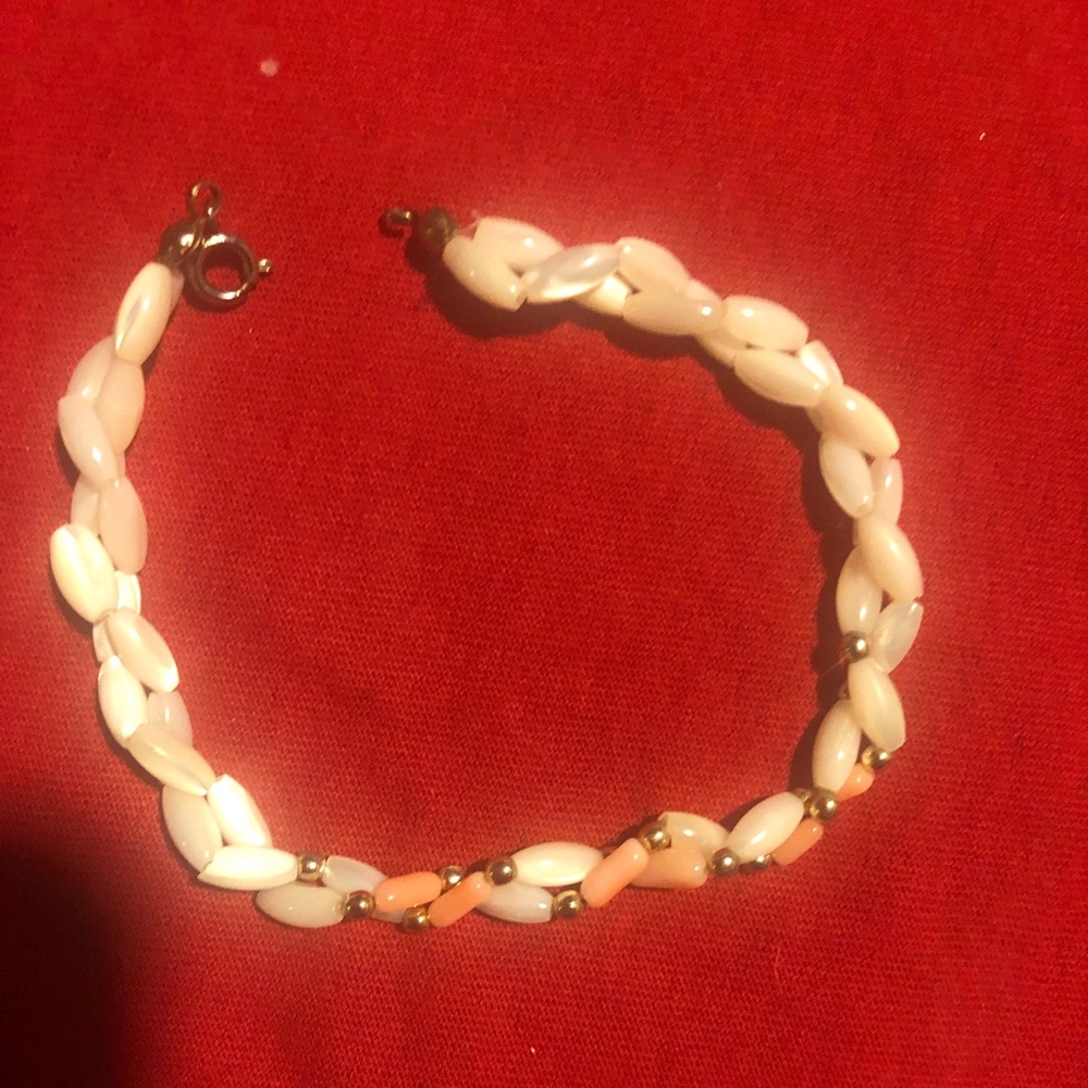 Coral & Pearl bracelet